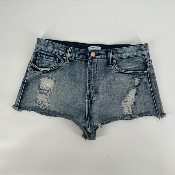 Forever 21 Distressed Jean Shorts Size 30 Women’s - Picture 1 of 5